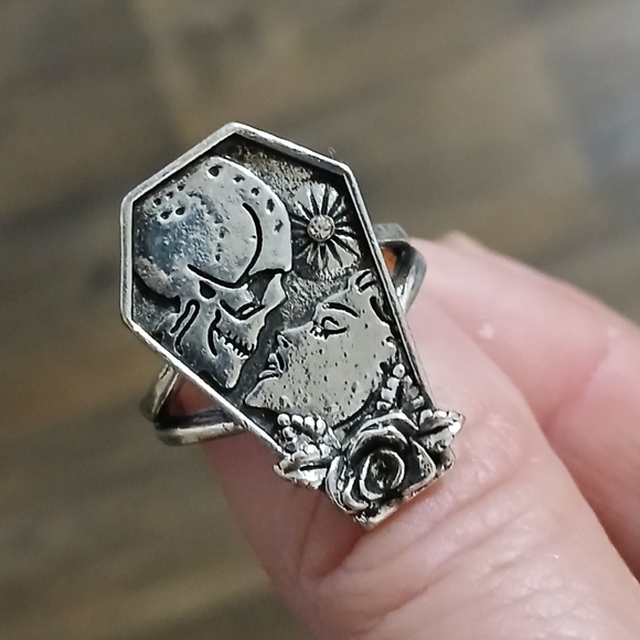 New "Till Death Do Us Part" Silver Coffin Ring. - Picture 9 of 14